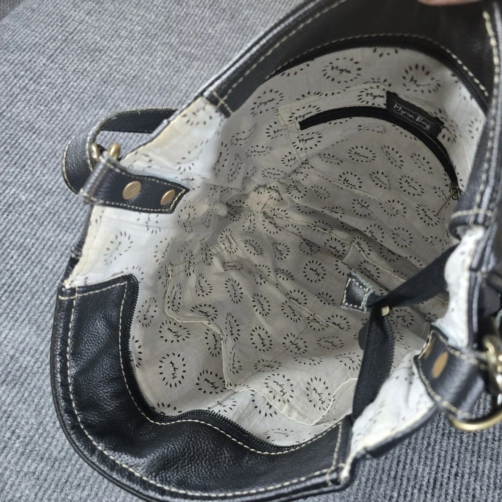 Myra NAIVE LEATHER AND HAIRON BAG Adjustable Strap‎ - Picture 3 of 8